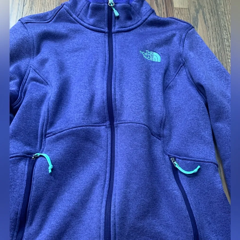 North face zip up medium - Image 2
