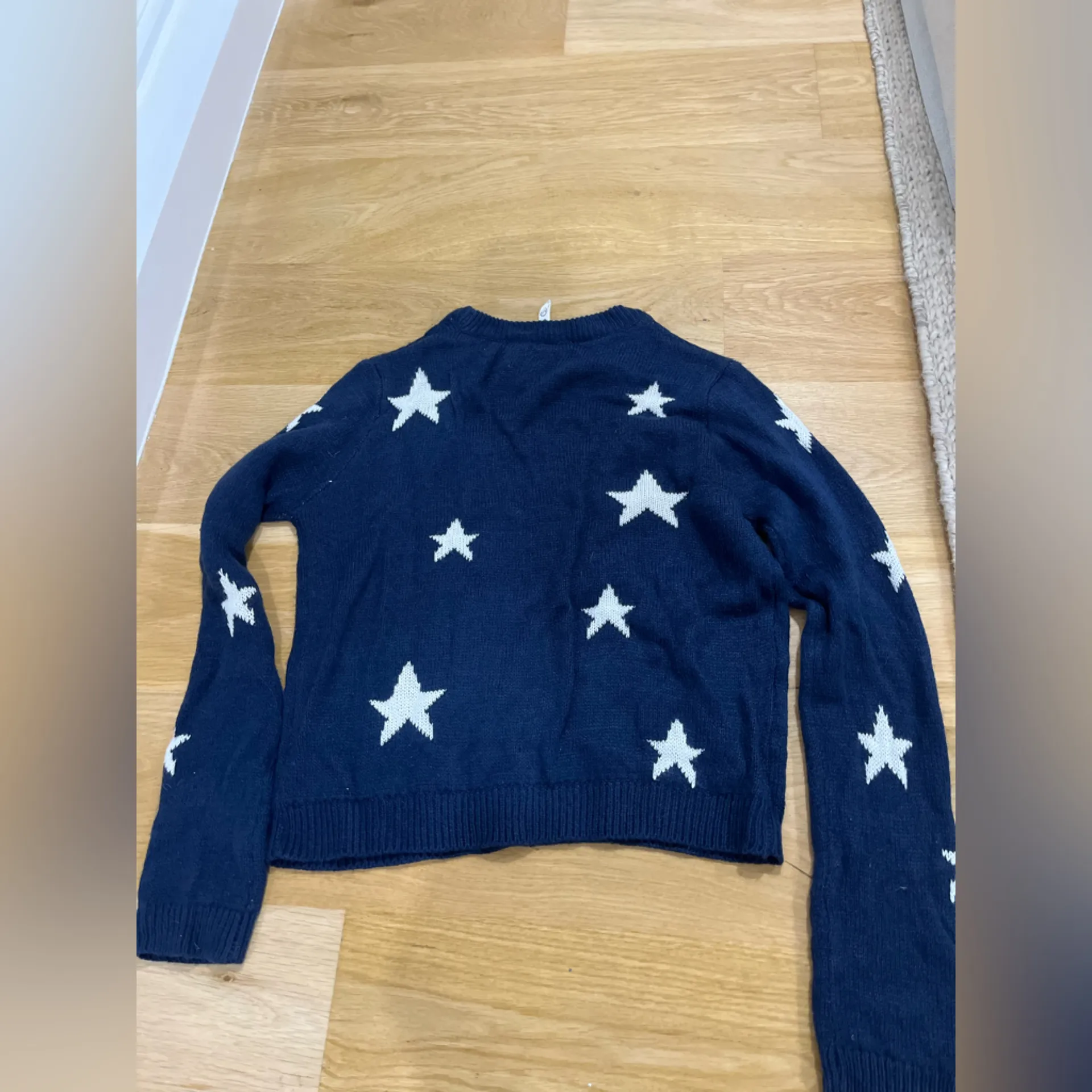 Bluenotes  Navy Star Sweater size small - Image 13