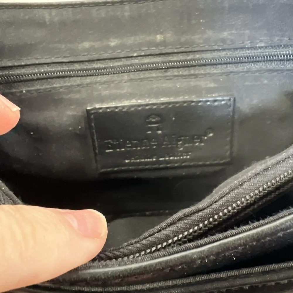 Vtg Etienne Aigner Women's Shoulder Bag Purse Black Genuine Leather Brass Logo - Image 8