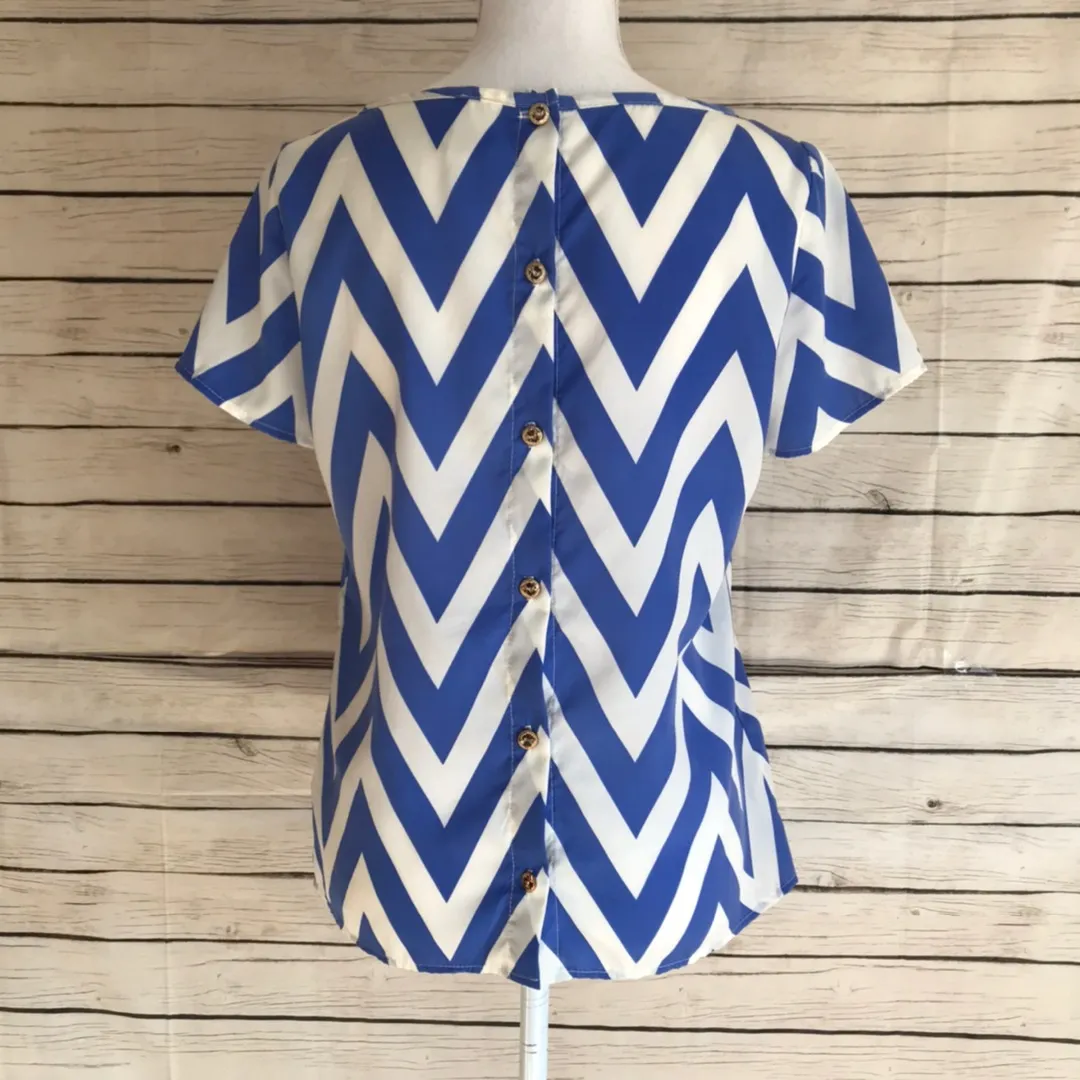 Francesca’s Collection Zigzag Blue Boatneck Blouse - Image 2