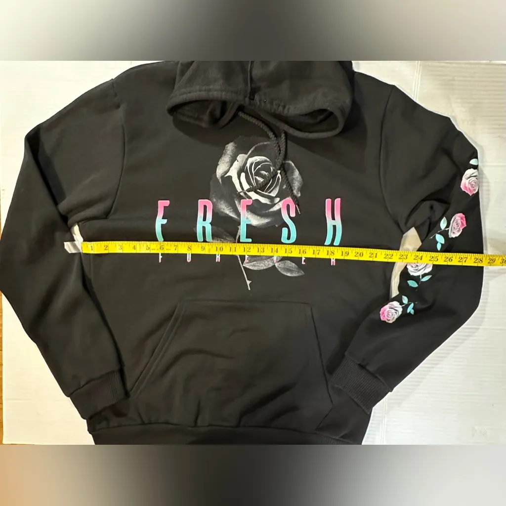 Fresh Laundry Black Forever Fresh Floral Feminine Graphic Hoodie‎ Size Large - Image 4
