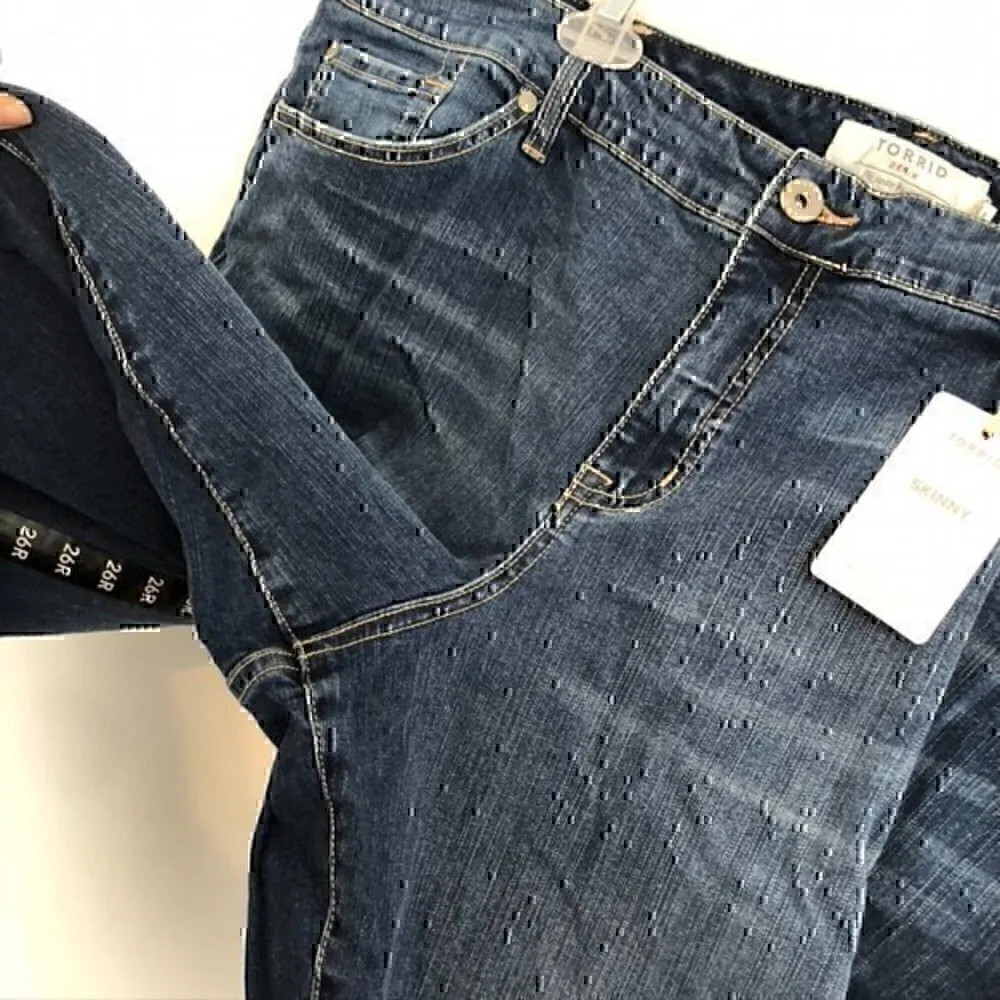 NEW NWT TORRID Plus Size Classic Skinny Jean Vintage Stretch Medium Wash 26 Reg - Image 7