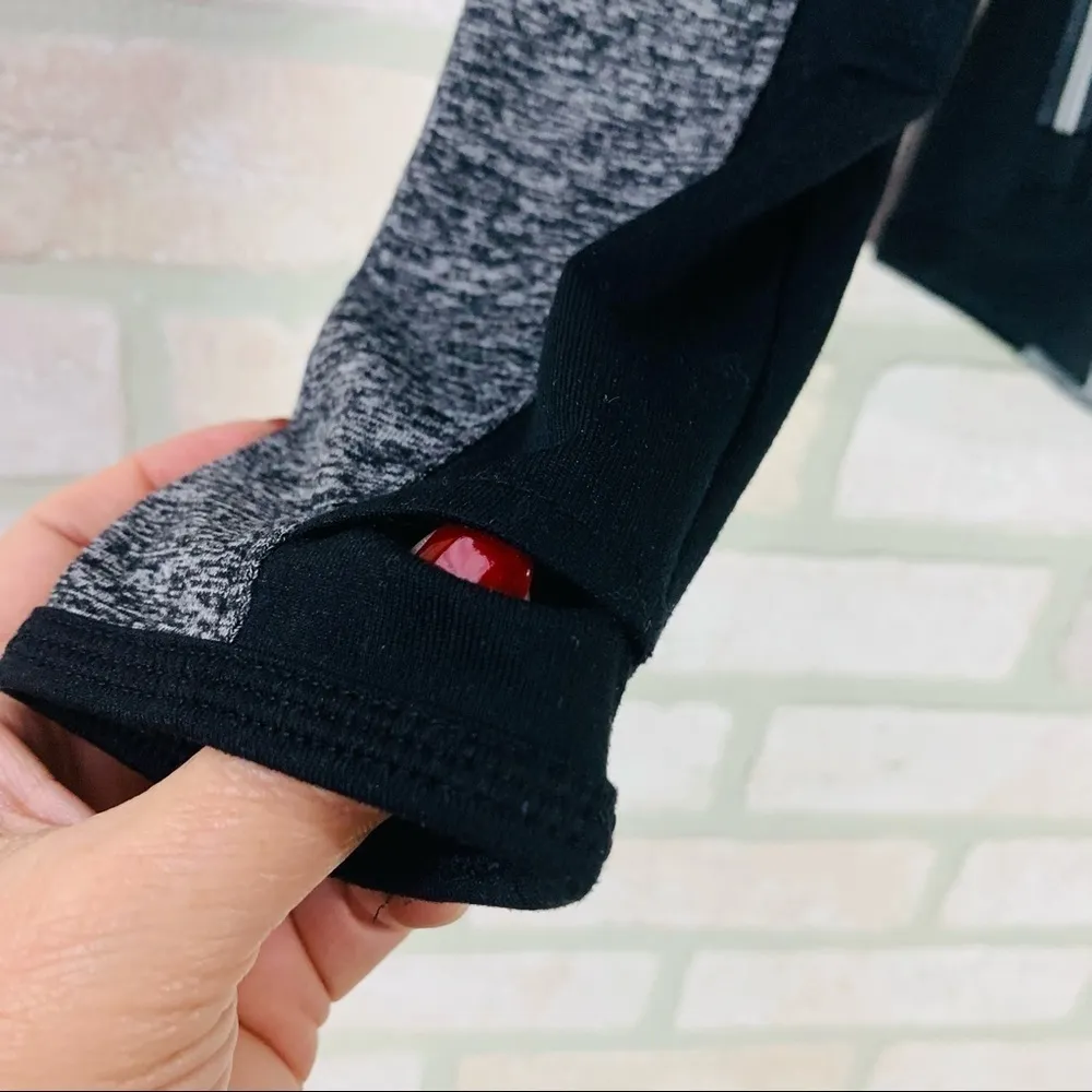 Athleta Running Wild Half Zip Pullover in Heather Gray and Black Size XS - Image 4