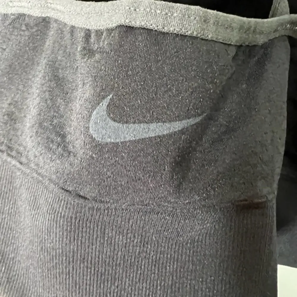 Nike x Soul cycle criss cross back dri-fit pullover sports bra size small - Image 4