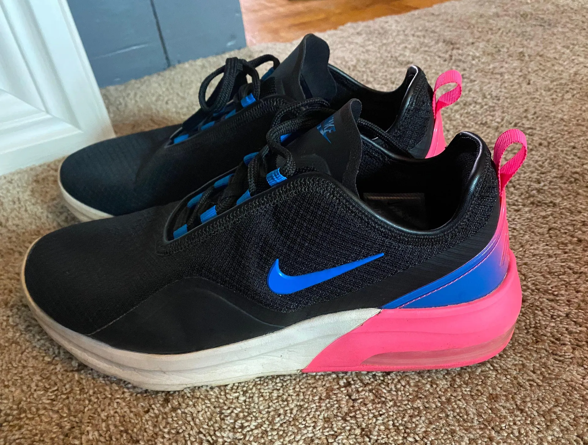 Nike Shoes - Image 2