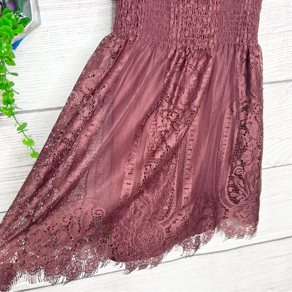 Pinky Burgundy Lace Short Sleeve Mini Dress Size Medium Romantic Valentine’s Day Red - Image 6