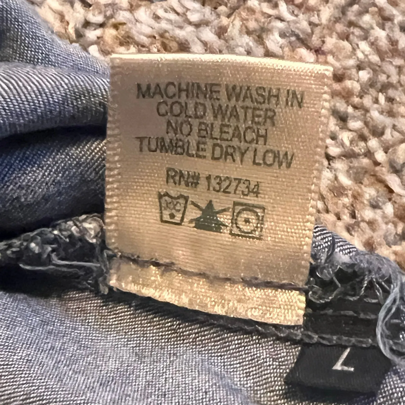 Anthropologie Cloth & Stone Denim Jean Top Women's Blue Denim Long Sleeve. Large - Image 6