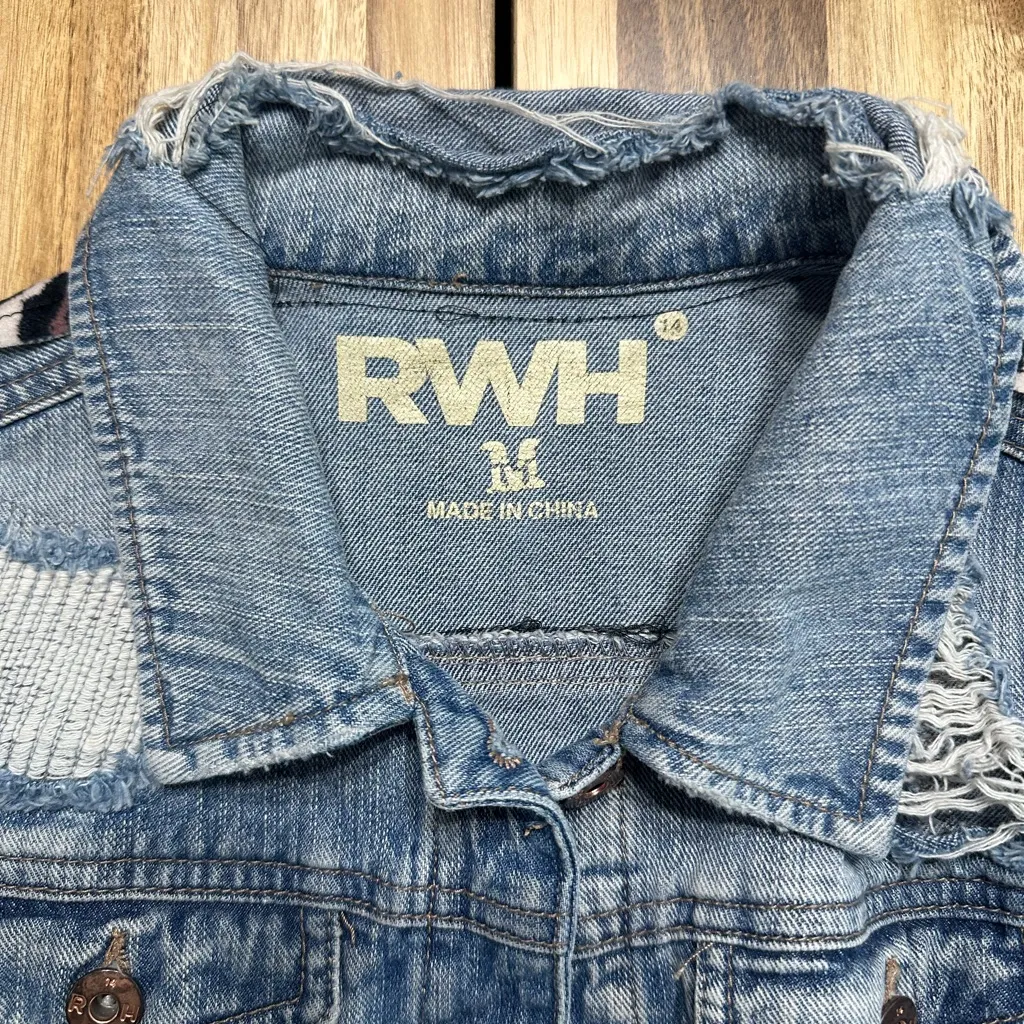 REWASH  Light Blue Distressed Jean Jacket with Leopard Accents - Image 4