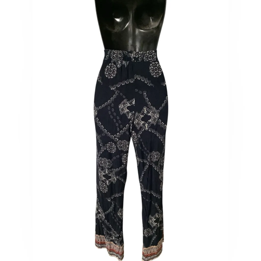 Elegant Black Patterned Wide Leg Pants - Image 2