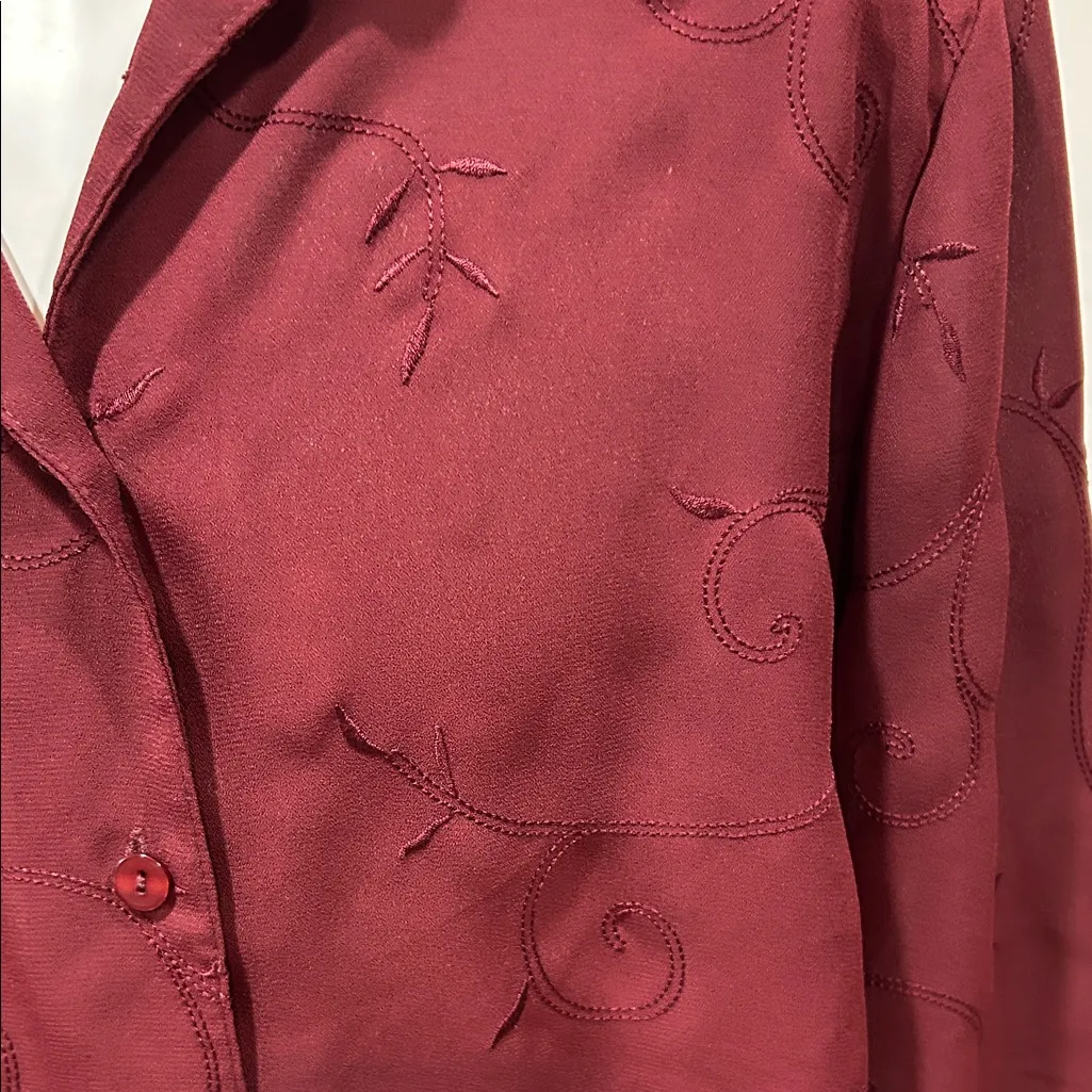 Laura Scott Maroon Blouse – Elegant Design with Refined Details - Image 3