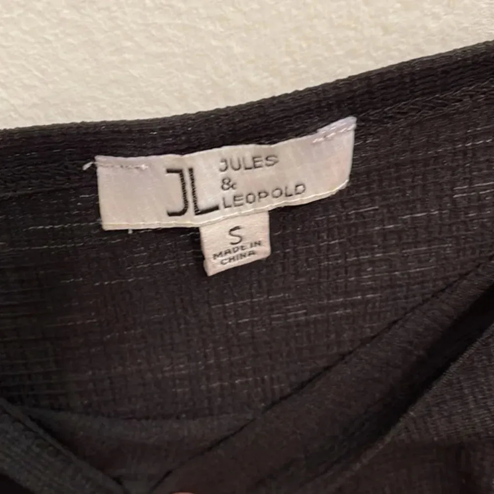 NWOT Jules & Leopold Asymmetrical top - Image 2