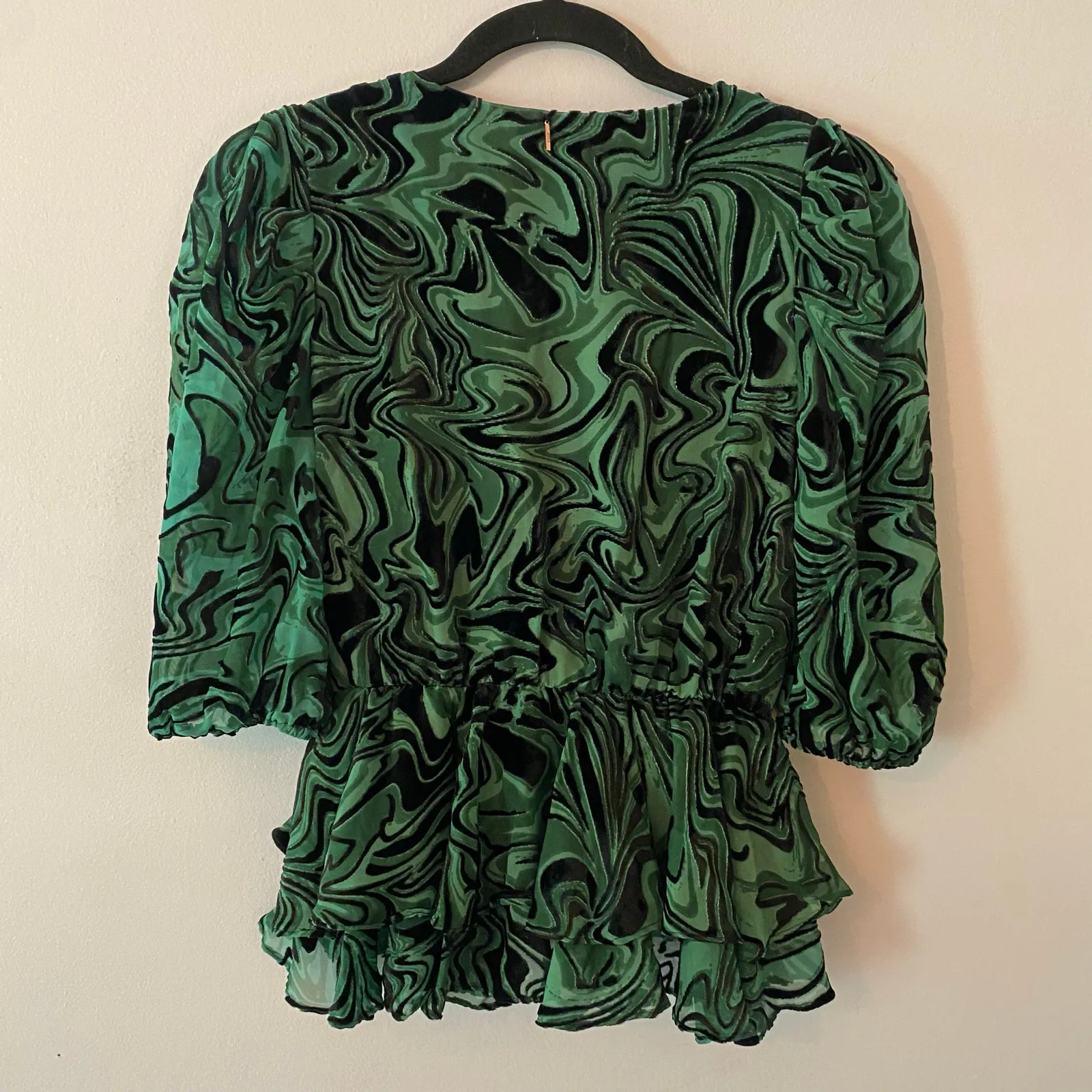 MISA Los Angeles Green Black Velvet V-neck Ruffle Blouse Women's size XS - Image 5