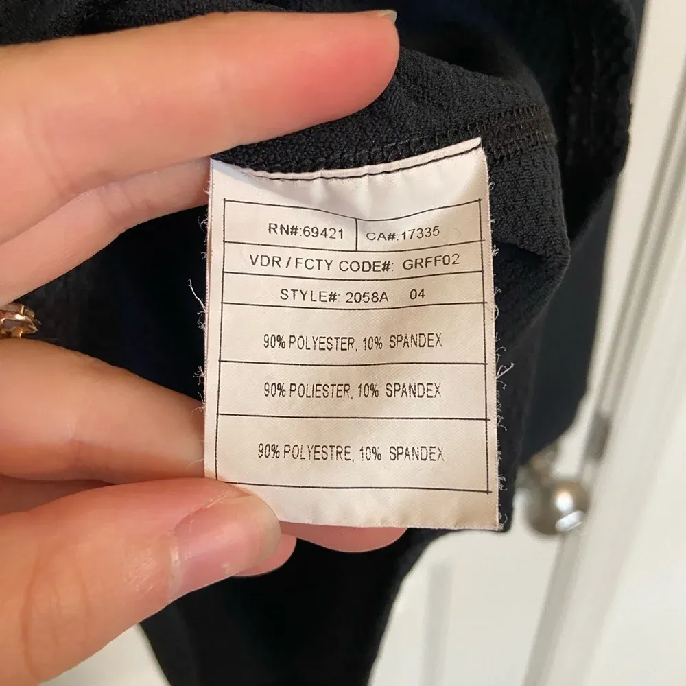 NFL women’s black compression turtleneck active long sleeve shirt —‎ small - Image 4