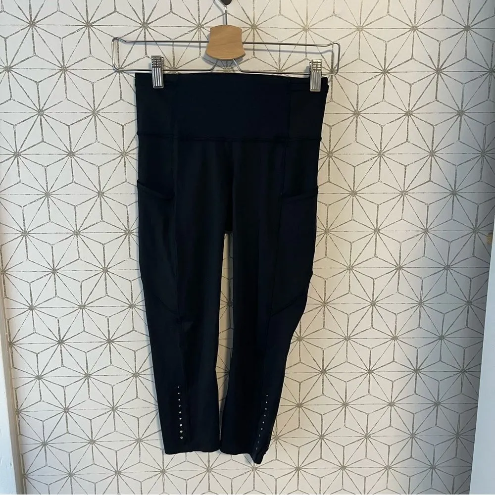 Lululemon Fast & Free Crop II *Nulux 19"
Black - Image 5