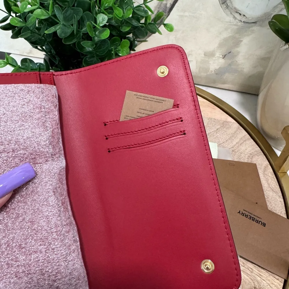 BURBERRY red pebbled leather wallet💜 - Image 10