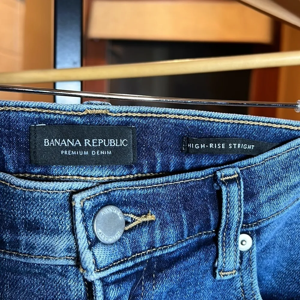 Banana Republic Premium Denim High Rise Straight Front Slit Jeans Size 28 Long - Image 5