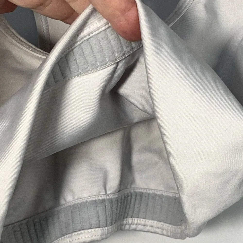 Nike dri fit sport bra, size small ￼ - Image 2