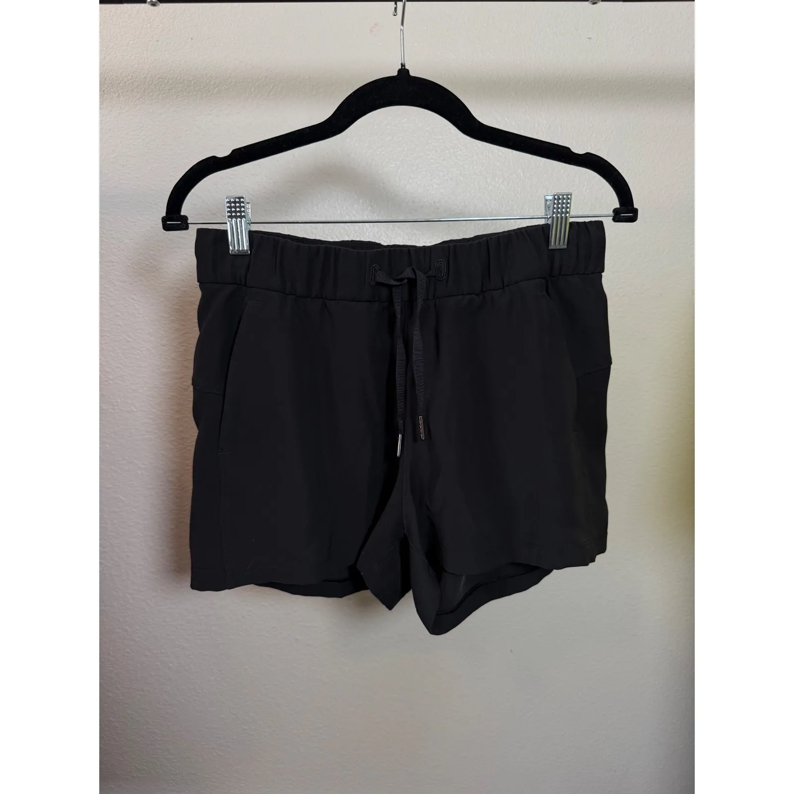 Lululemon On The Fly Short (3") Black Size 6 - Image 4