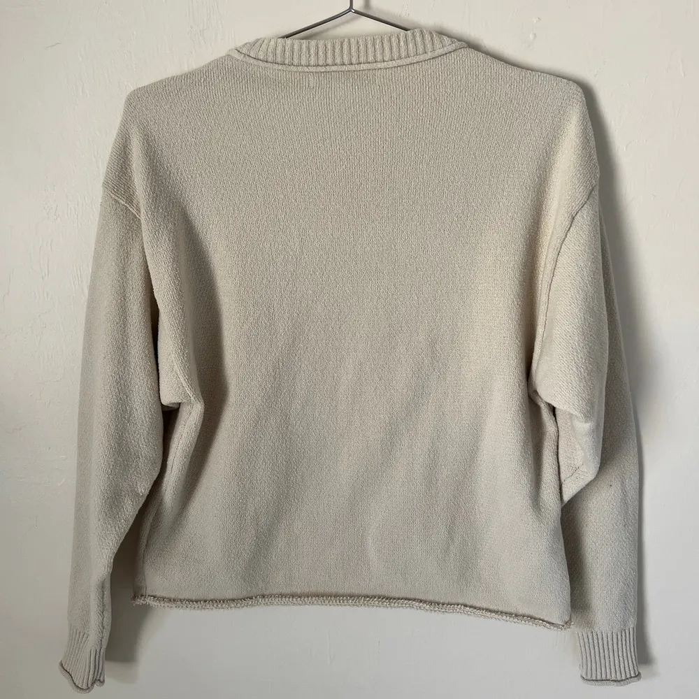 Elizabeth and James Cream Oatmeal Crewneck Cozy Sweatshirt Size XS - Image 4
