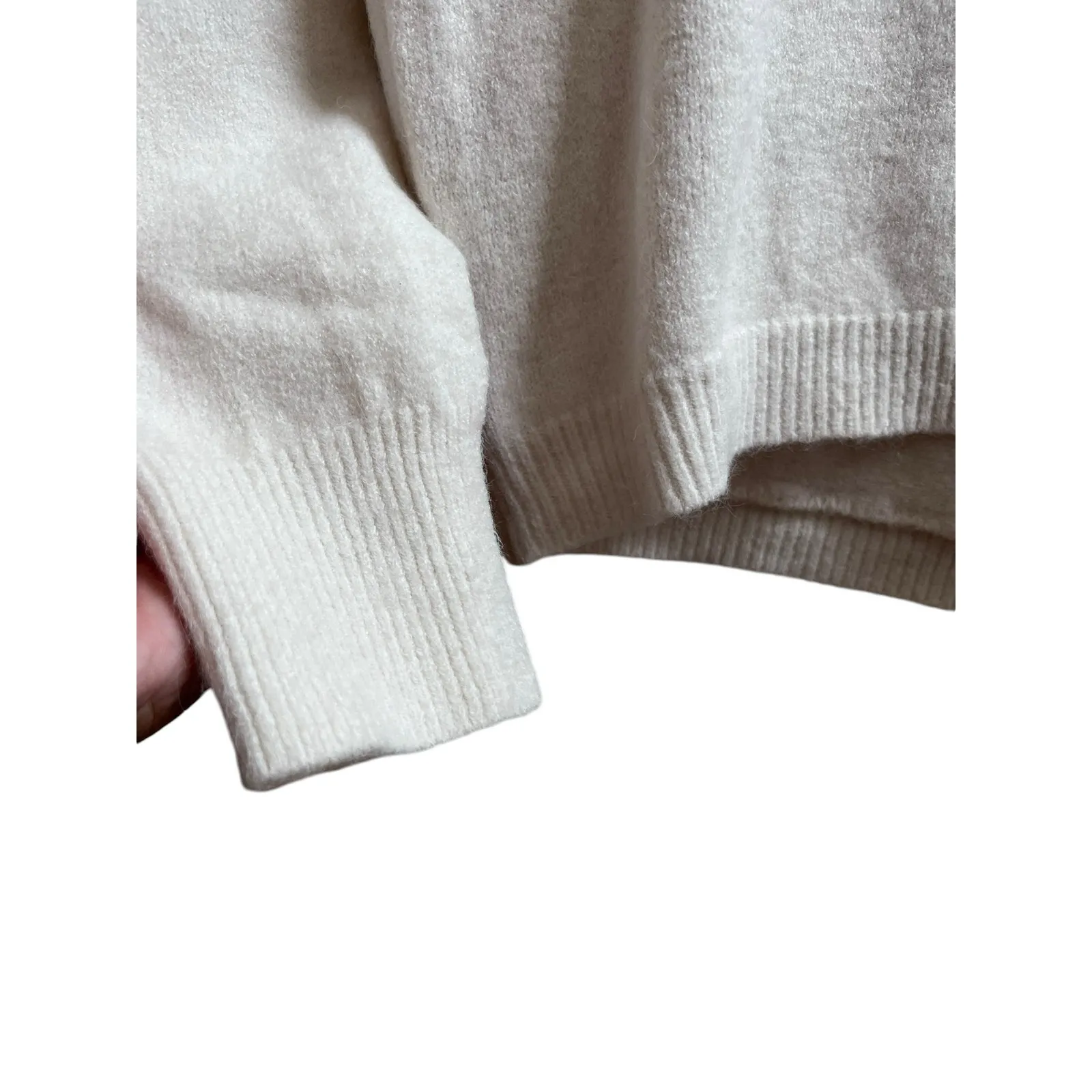 Raga  Ecru Neutral Open Back Pull Over Knit Sweater Size Large - Image 4