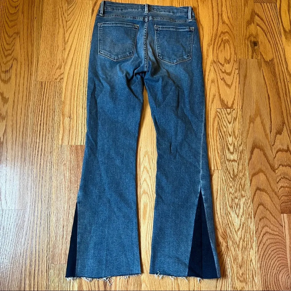 Frame le crop mini unfinished hem boot jeans size 24 - Image 4