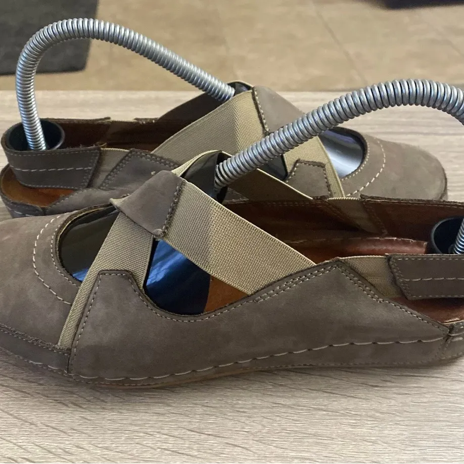 V Italia Gray Leather Shoes EU 39 Shock Absorbent Sole ~Comfort Size 8 - Image 9