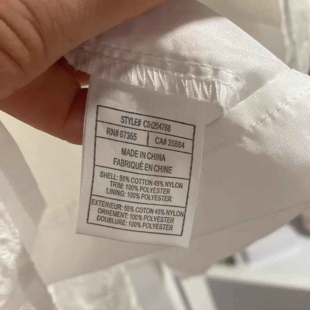 Cupcakes & cashmere womens size M white lace sleeveless flounce crop top blouse - Image 12