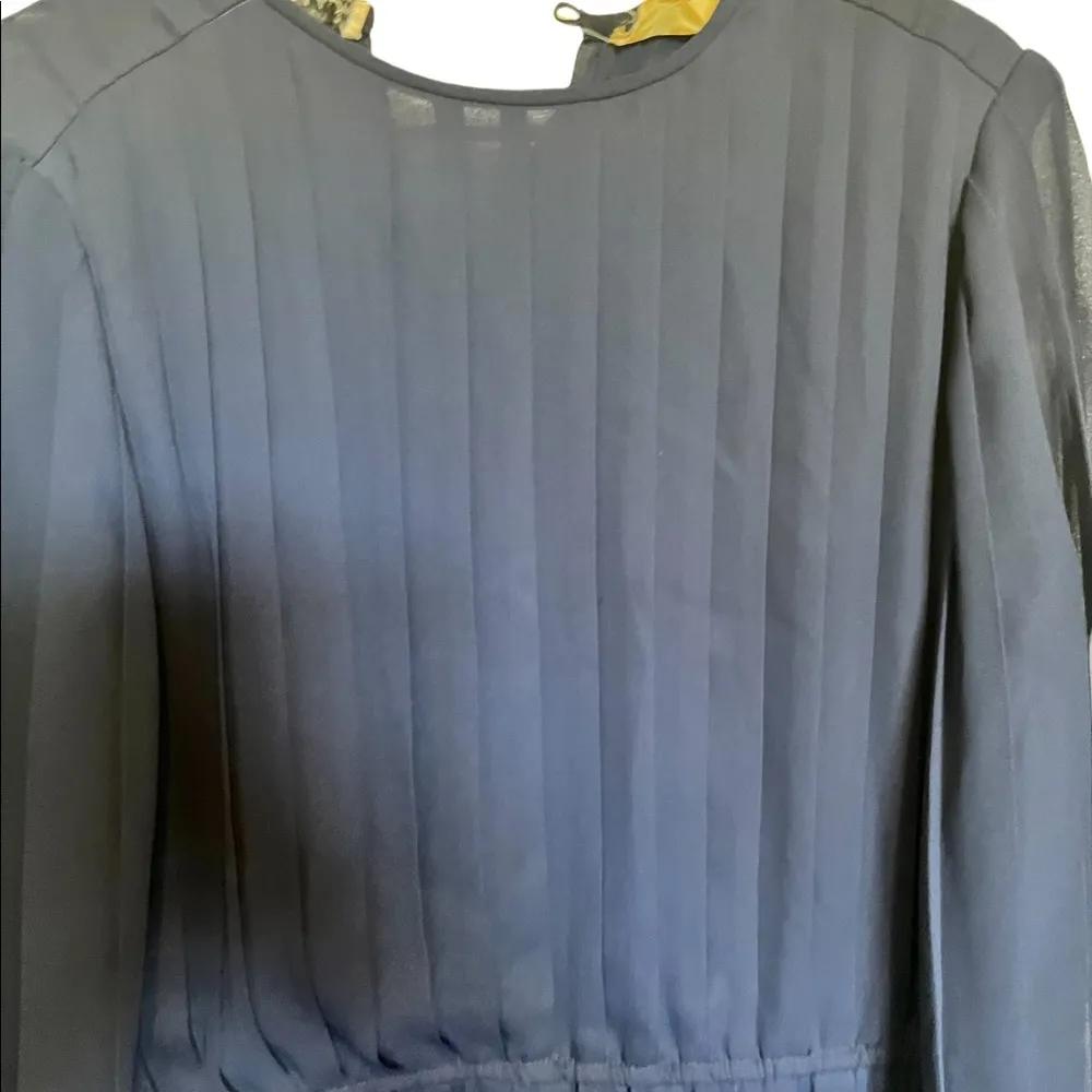 Liz Roberts Balloon Sleeve All - Image 4