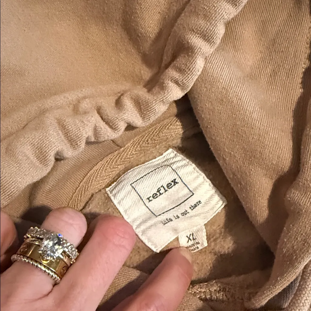 🤎Reflex Woman’s Tan Hoodie•size:XL🤎 - Image 3