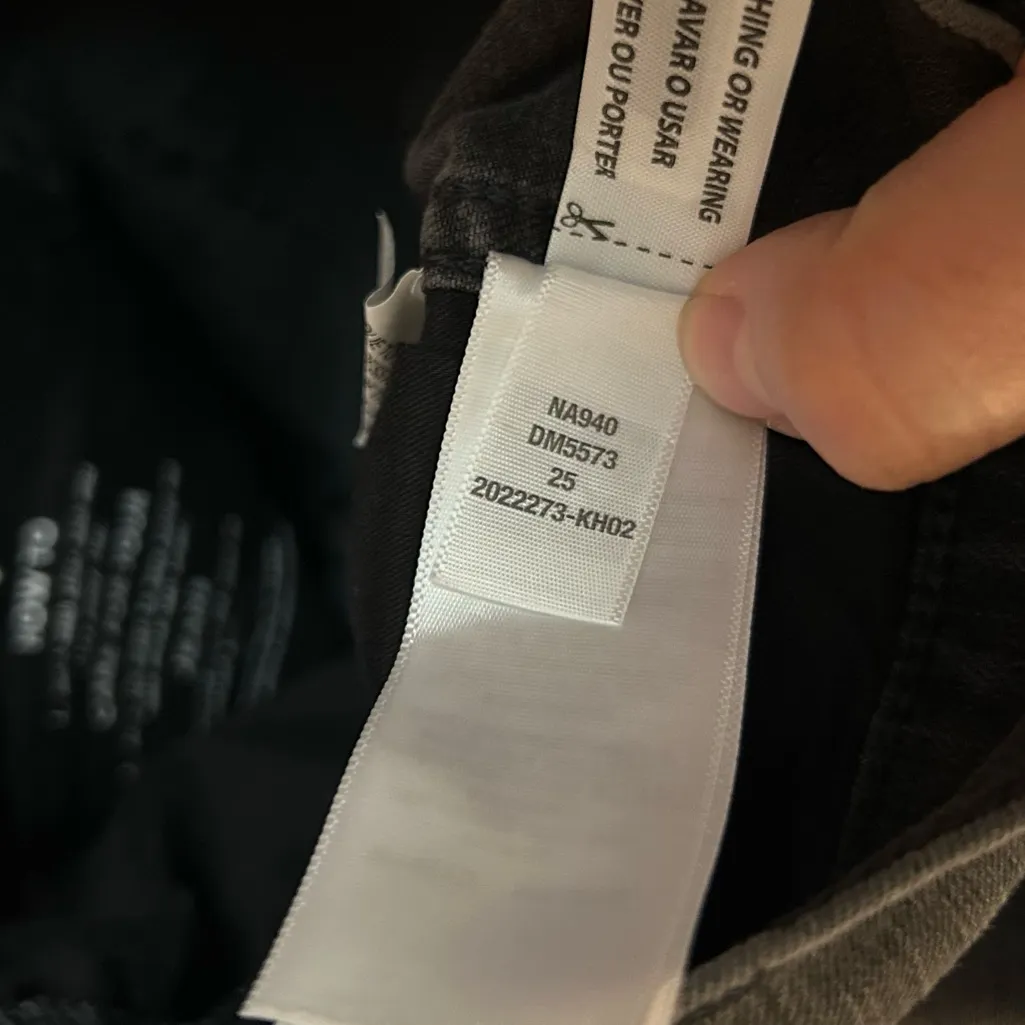 Madewell Stovepipe Jeans in Banberry Wash: Raw-Hem Edition Size 25 - Image 9