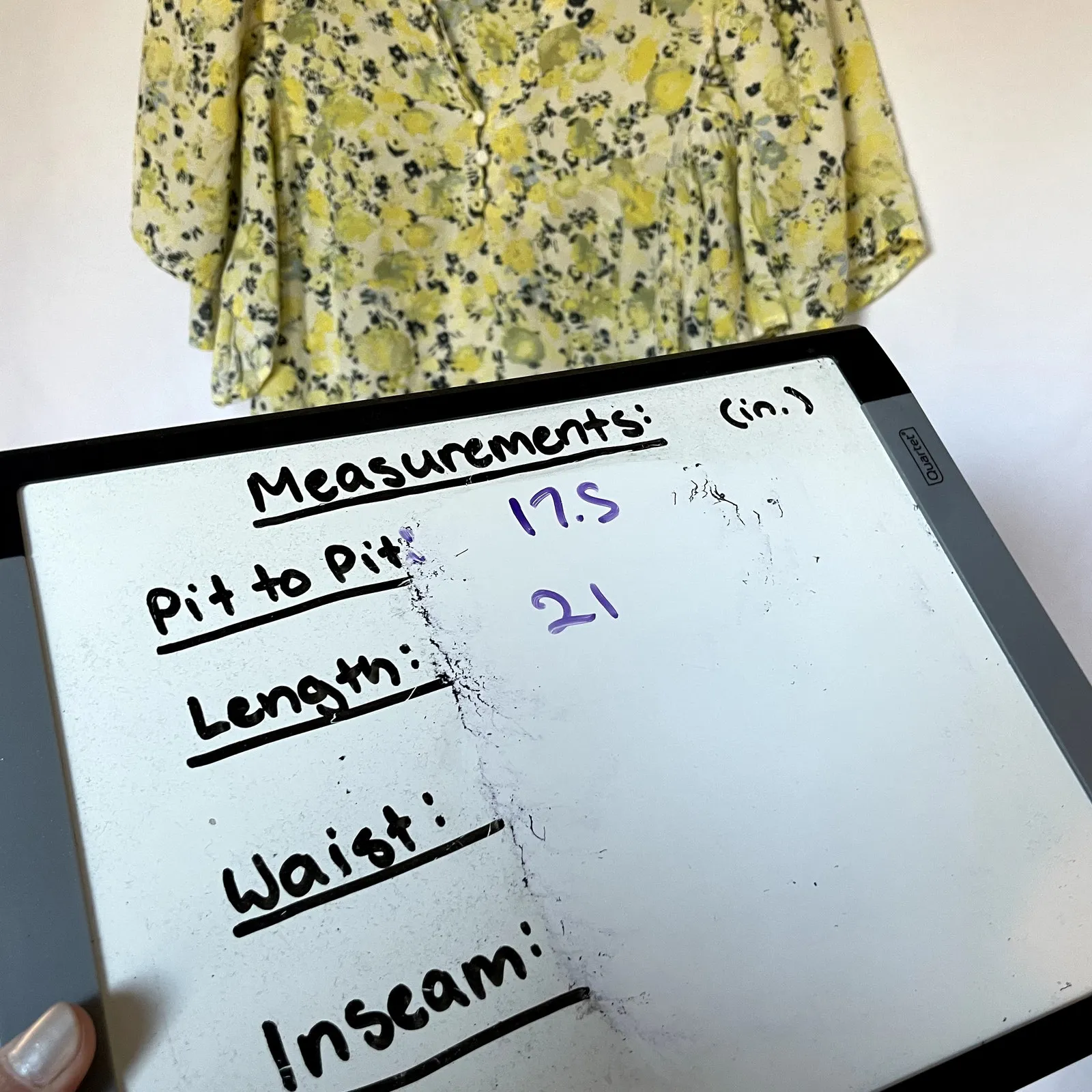 Aware by Vero Moda women's small patterned yellow green flutter sleeve blouse - Image 5