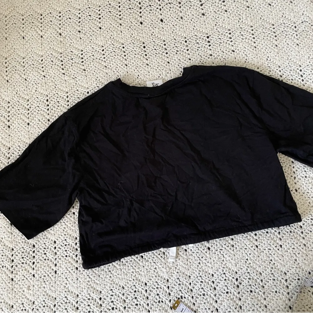 Les Girls Les Boys Cropped Boxy Drawstring T - Image 2