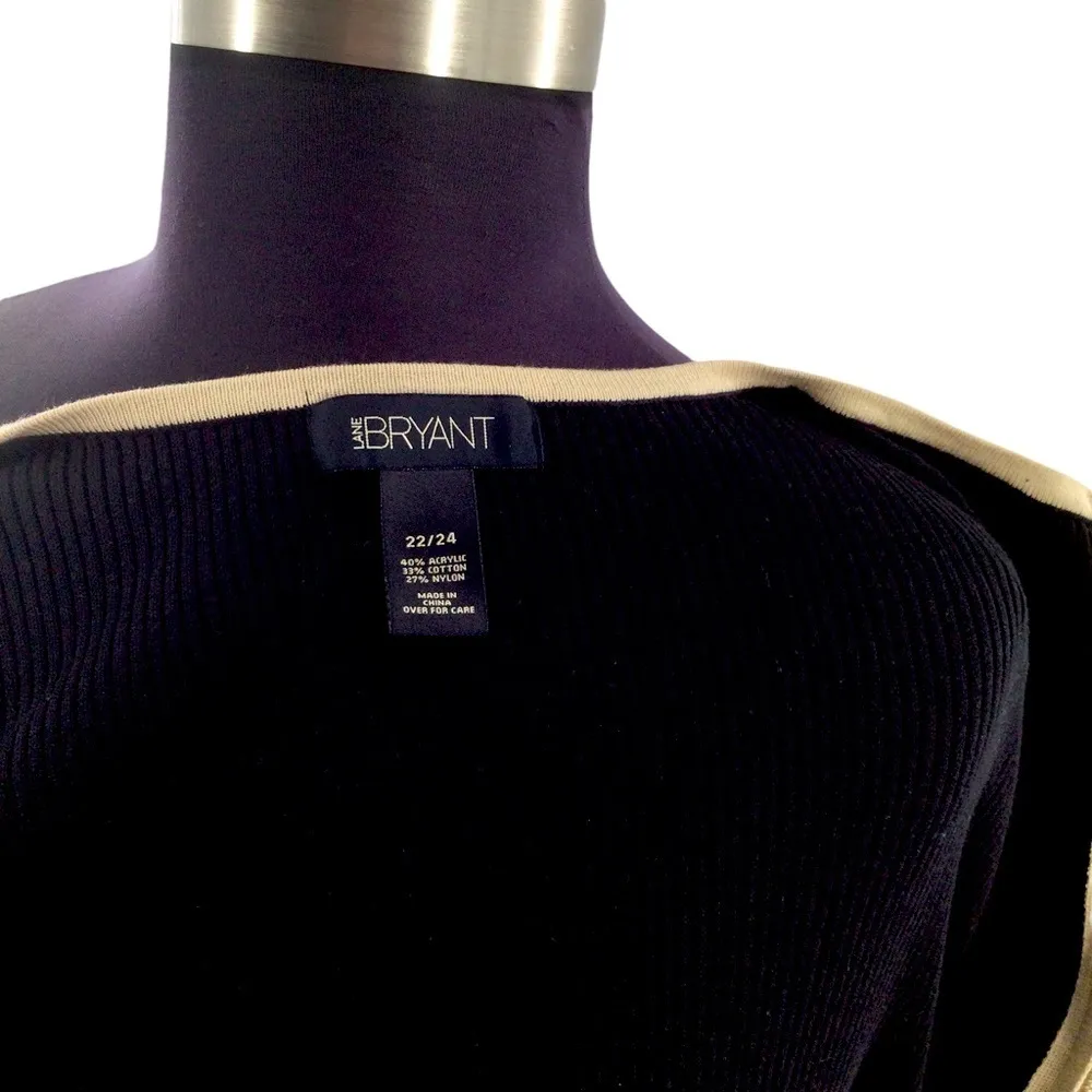 Lane Bryant Ribbed Crew Neck Black and Beige Zip Front Cardigan - Image 12