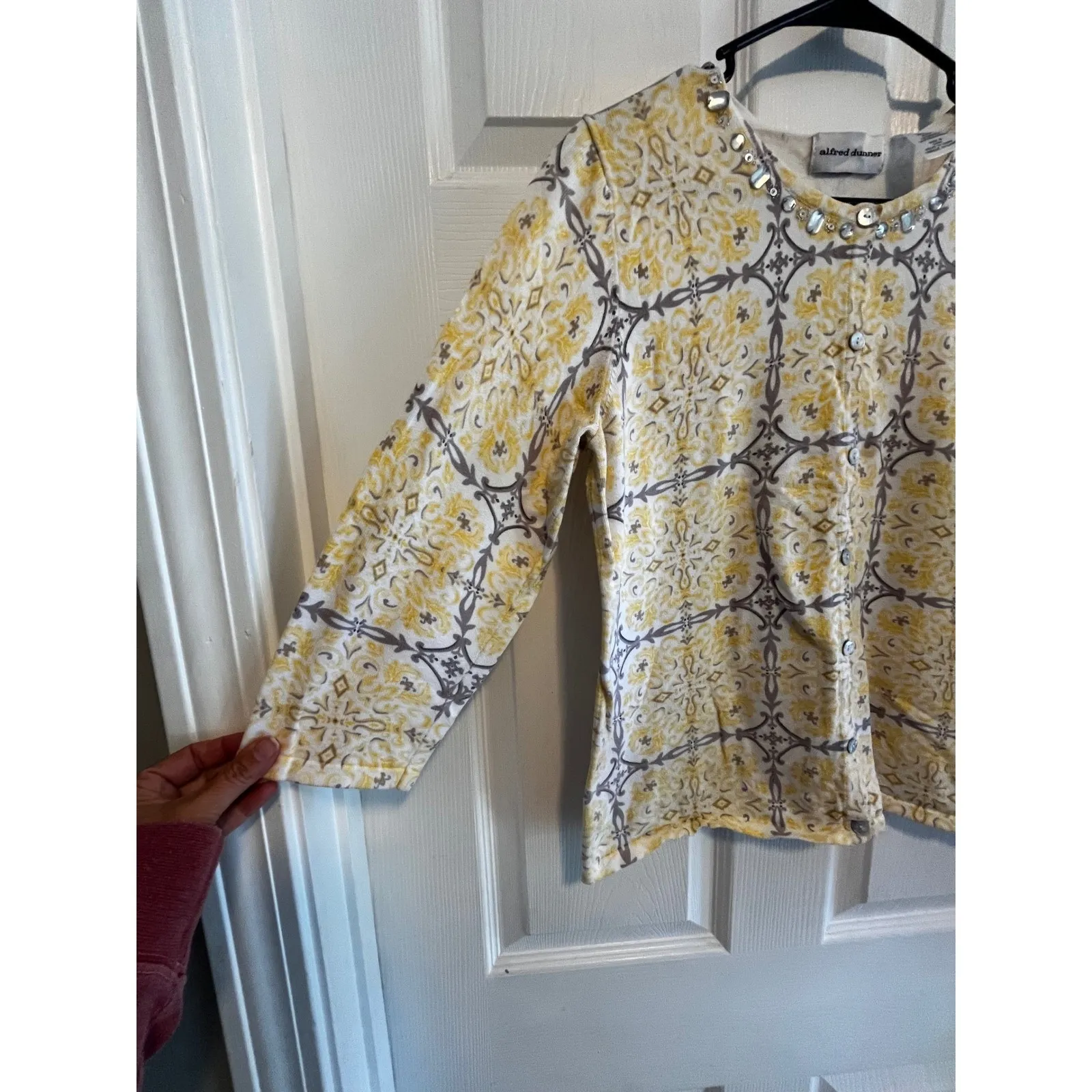 Alfred Dunner Cardigan Top Yellow Gray Floral Embellished Neckline Size S - Image 10