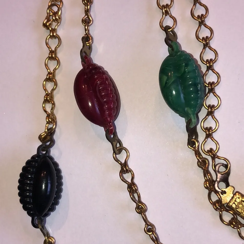 Vintage Gold Tone Red Green Egyptian Revival Beaded Chain Boho Necklace - Image 3