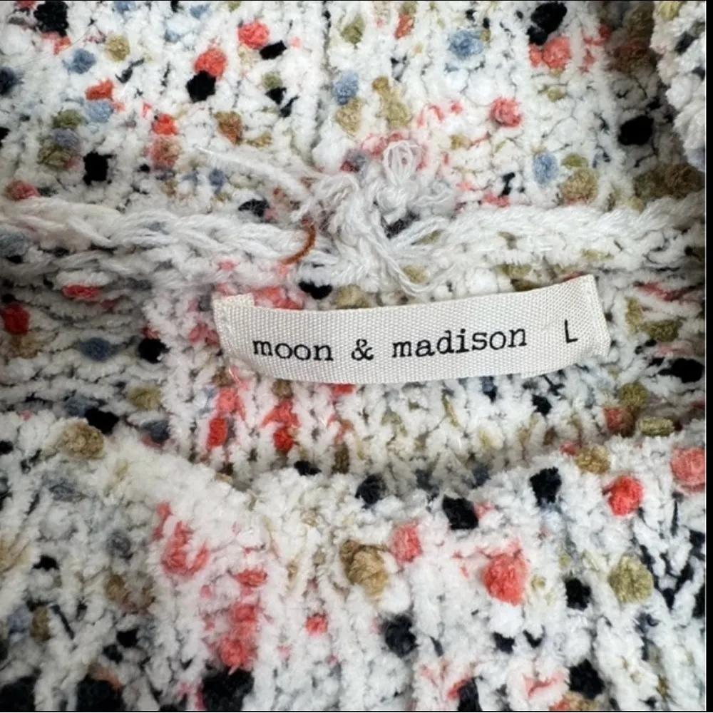 Moon & Madison Cream Color Flecks Chunky Cable Knit Turtleneck Sweater Large - Image 5