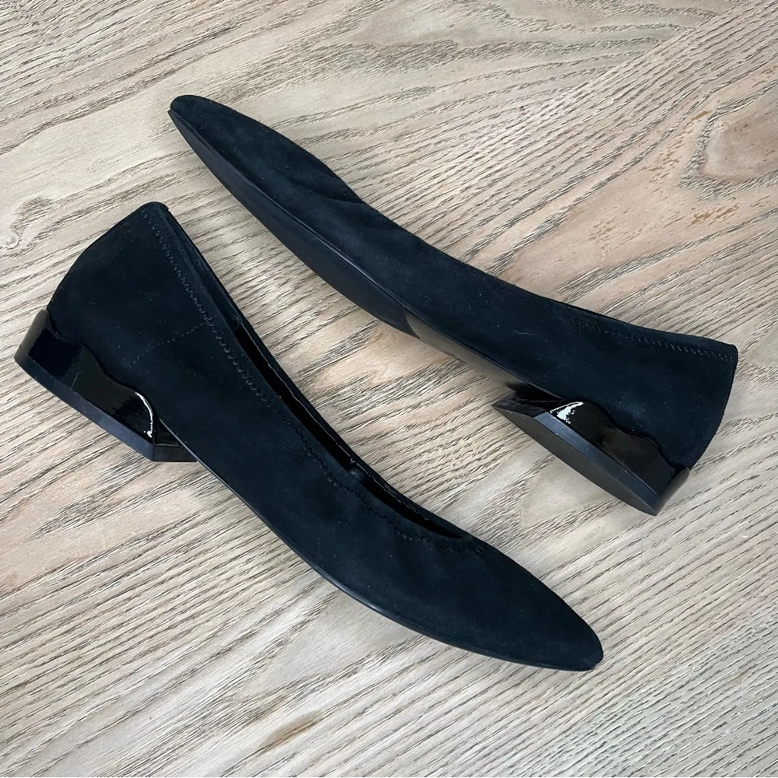 Van Eli Wavy Low Heel Pointed Toe Scrunch Flats Size 7.5 - Image 8