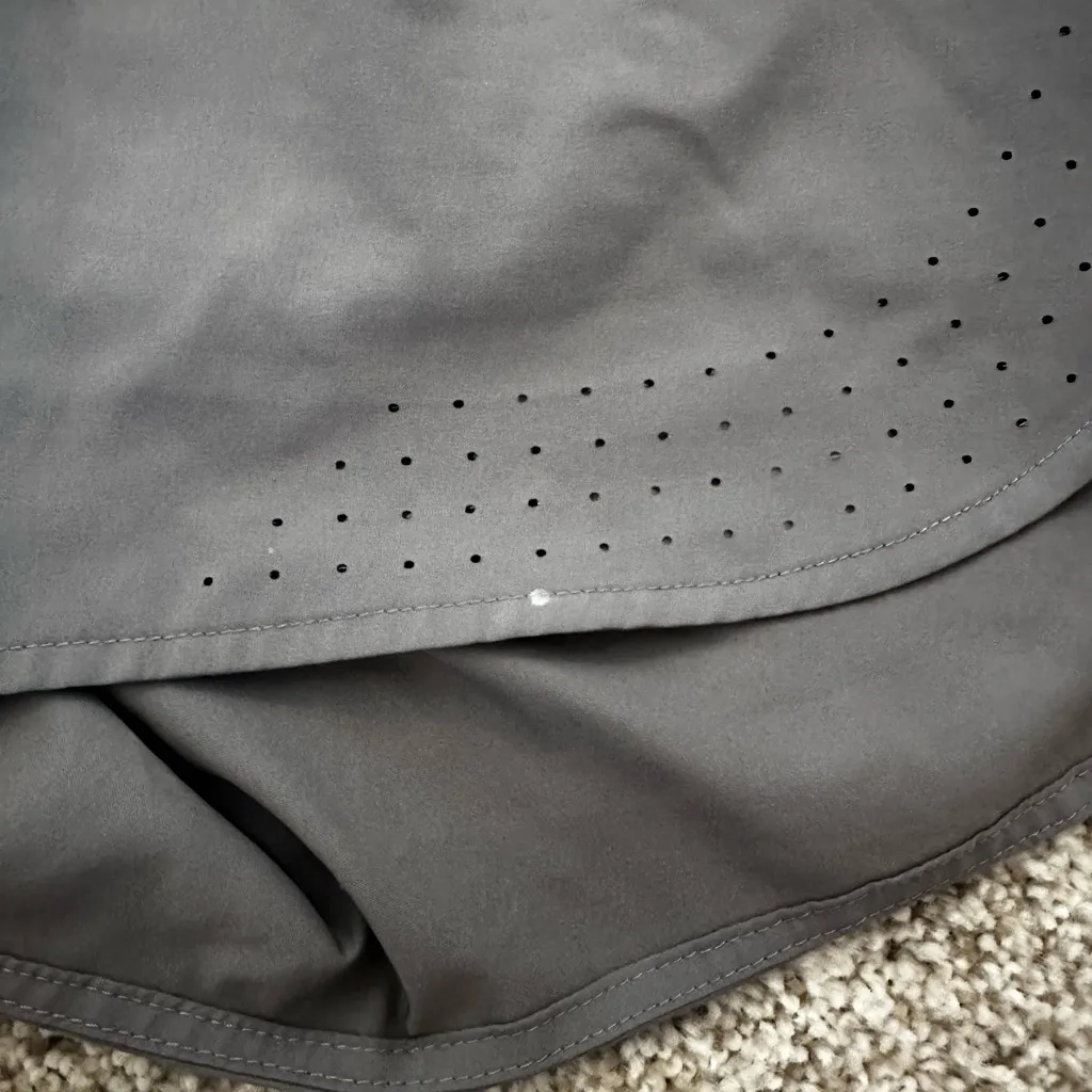 Nike running grey shorts size M - Image 4