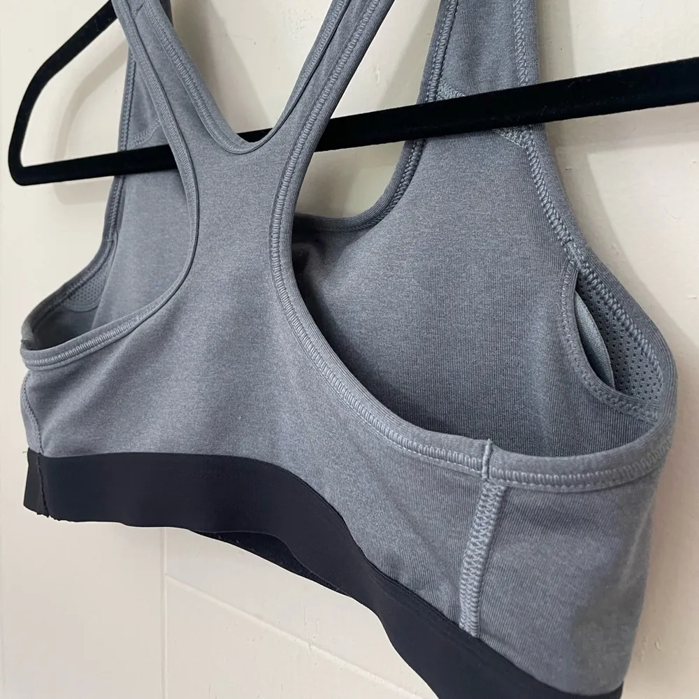 Nike Dri Fit Sports Bra Removable Pads Grey Black Swoosh Racerback ~ Size M - Image 9