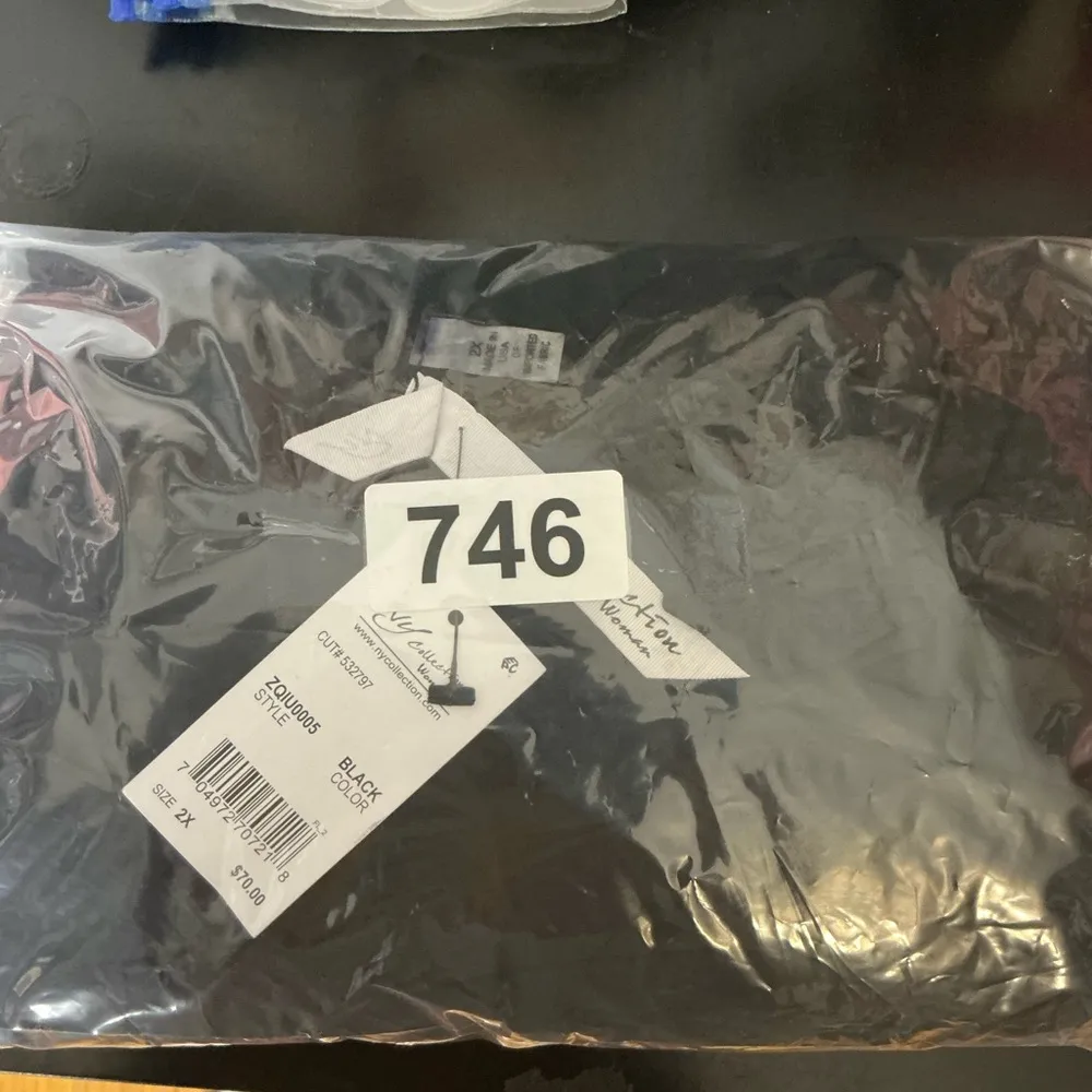 NY Collection Black Sleeveless V-neck Sheath Dress - Image 4