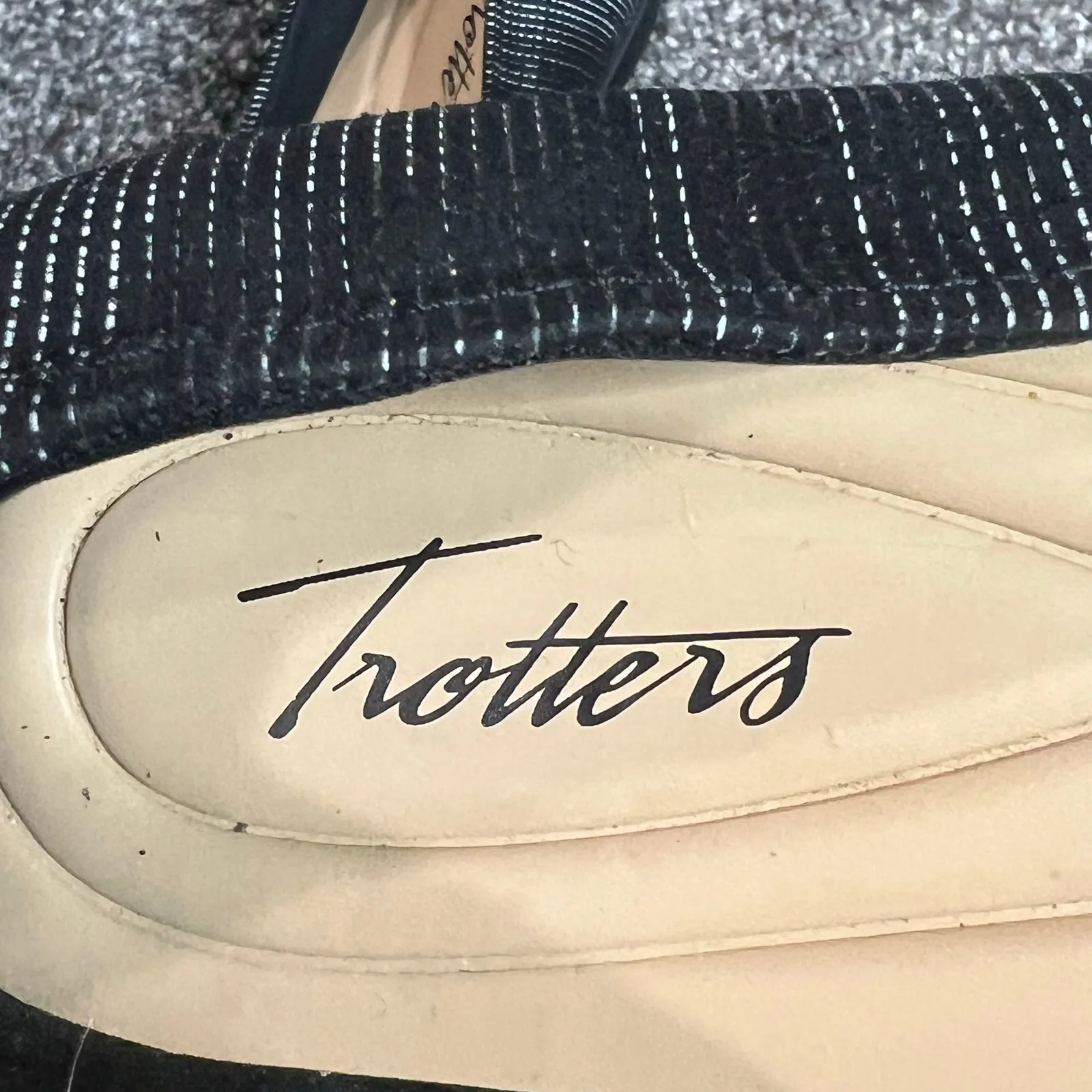 Trotters Sizzle Signature Ballet Flat Shoes Womens 11 Black Metal Buckle Classy - Image 12