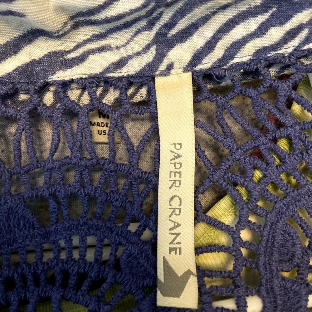 Anthropologie Paper Crane Button Down Tank Top Tie Front Crochet Zebra Blue M - Image 4