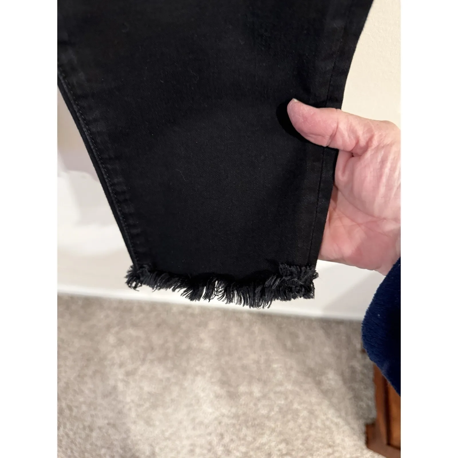 JOE’S Jeans Women’s 32 Black Distressed Raw Hem Denim Gothic Grunge Streetwear - Image 3