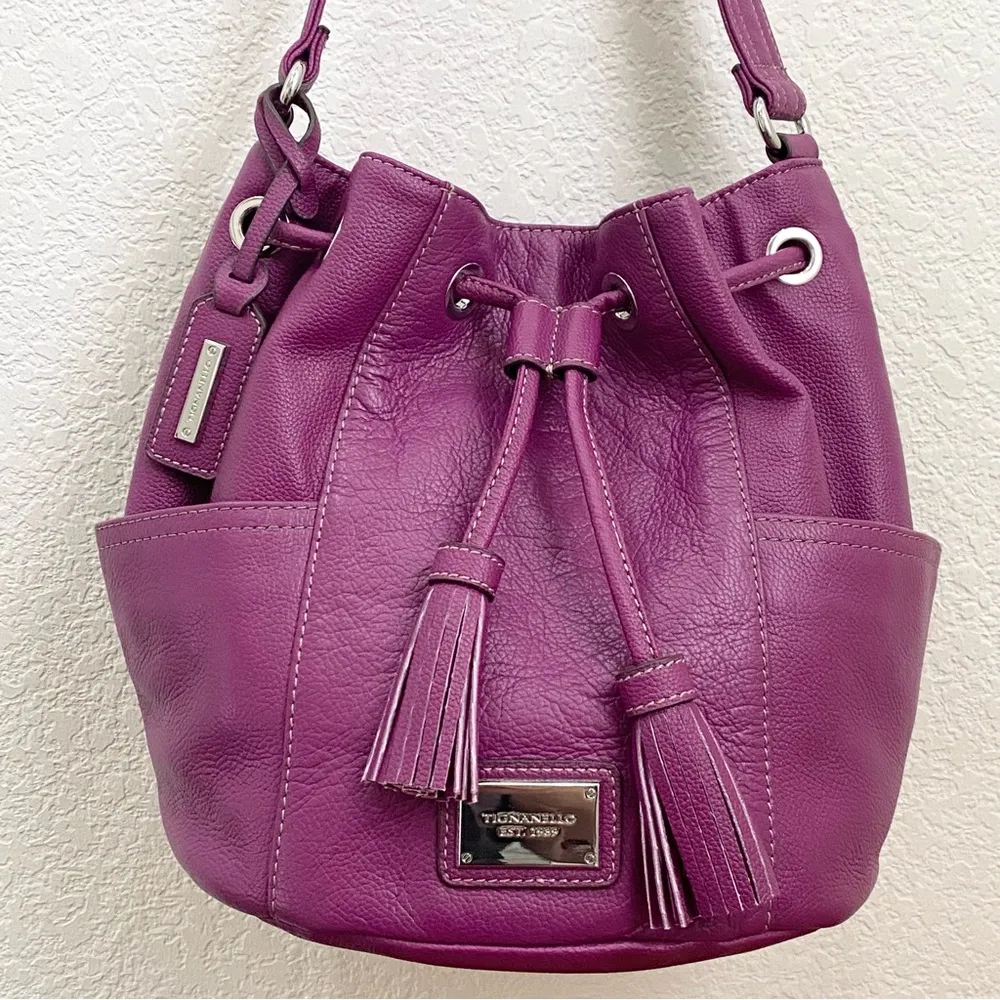 TIGNANELLO Purple Magenta Pebbled Leather Drawstring Tassel Bucket Shoulder Bag - Image 4