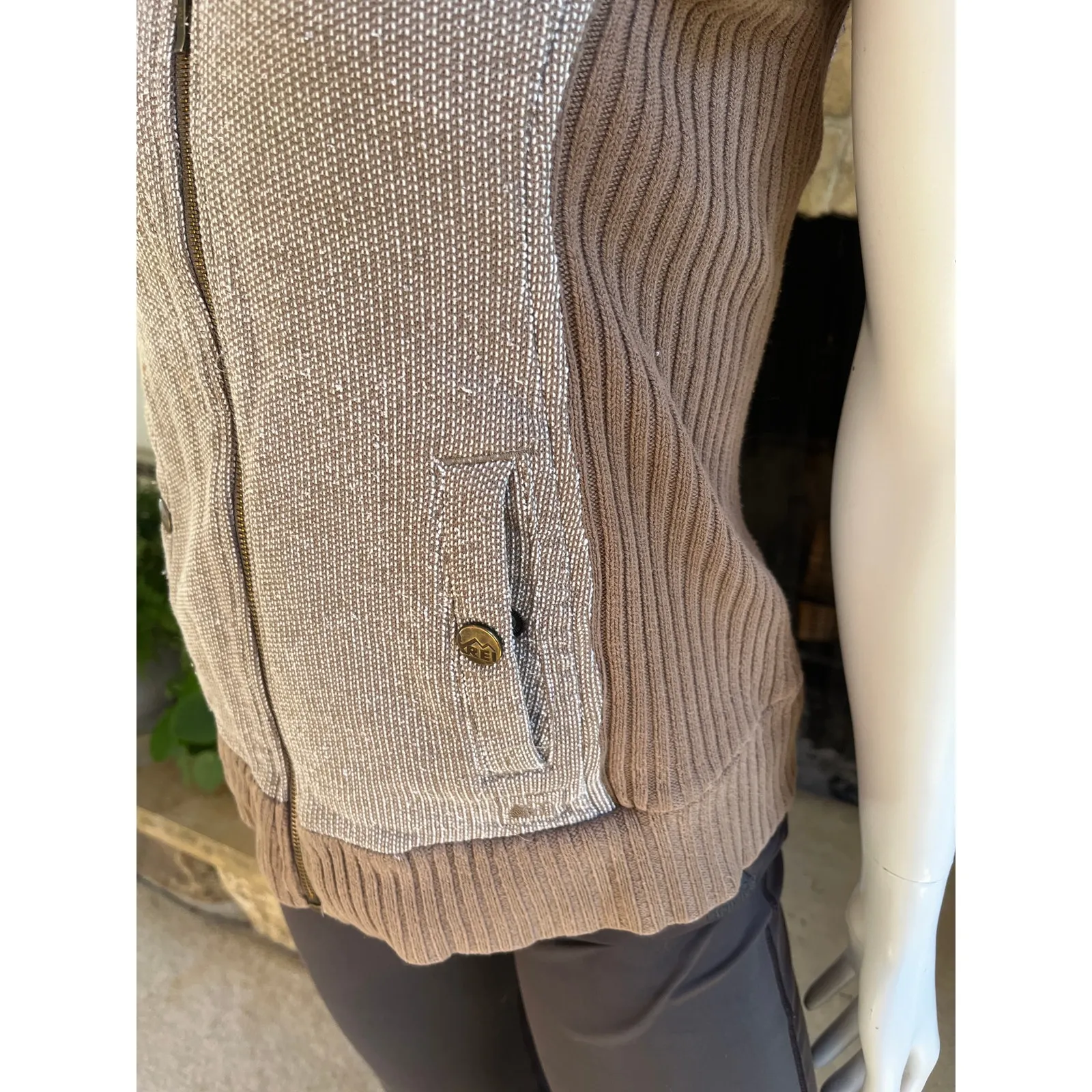 REI Full Zip Brown Sweater Vest Women's Size XS - Image 4