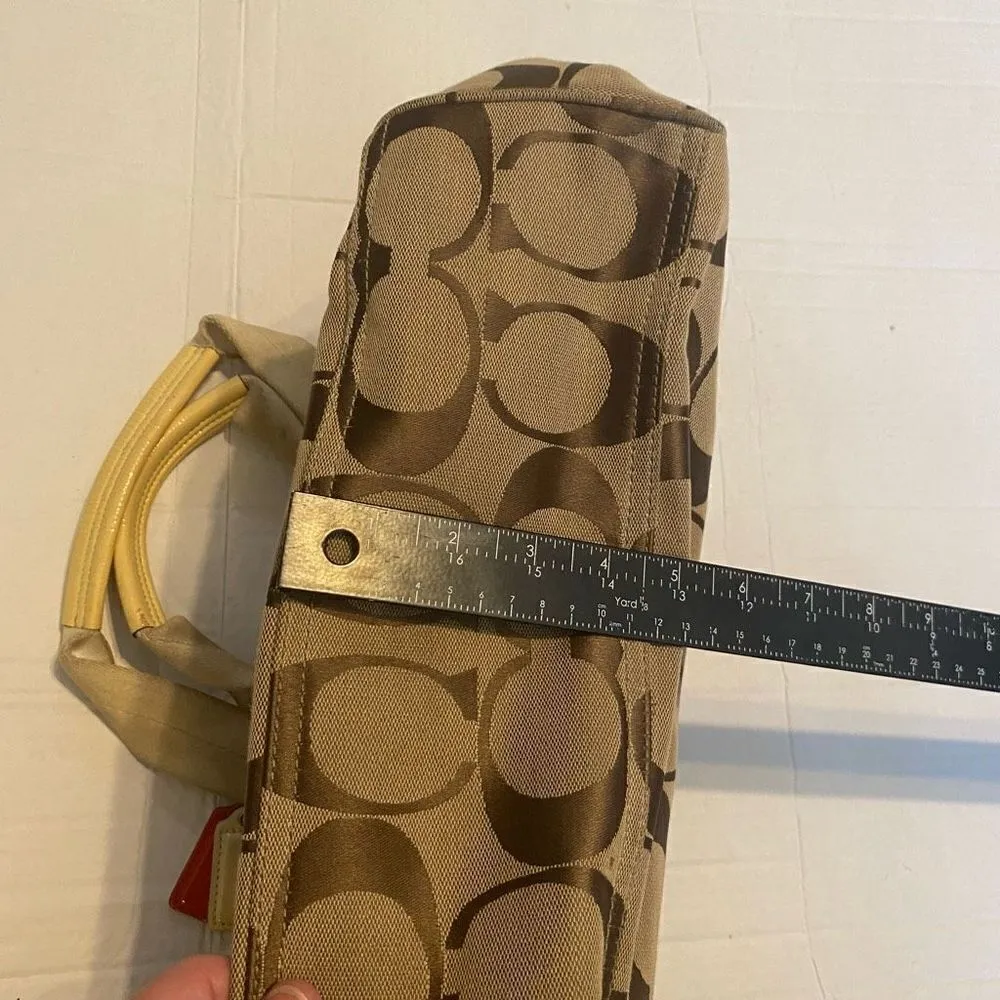 COACH Signature Daisy Vintage Tote Bag  Tan And  Brown‎ 8X4X12 SEE DESCRIPTION - Image 8