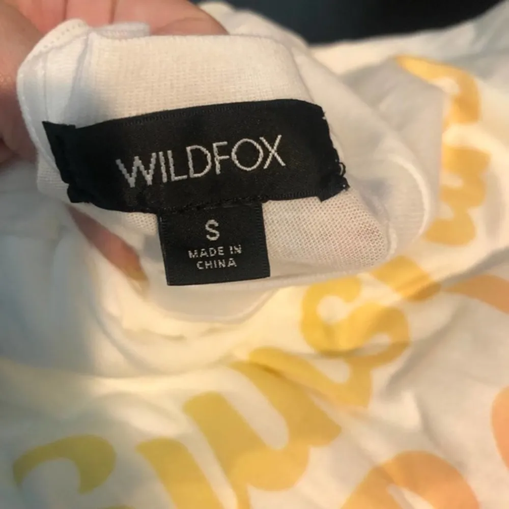 NWT WILDFOX Sunshine Baby keke Short Sleeve Tee Size graphic t-shirt small - Image 5