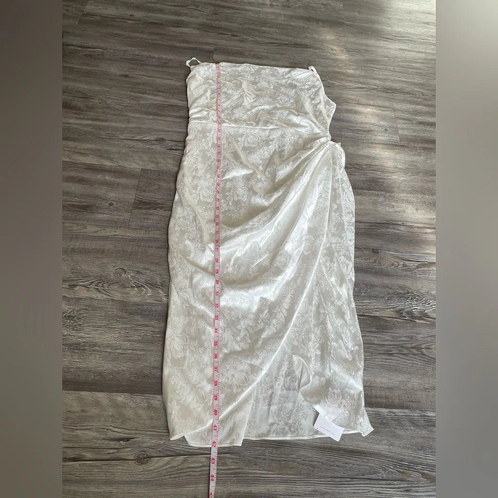 Marthea Chic White Draped Midi Dress Size XL - Image 6