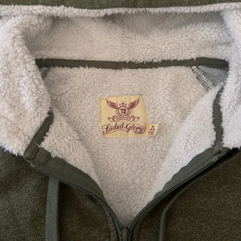 Womens Soft Fluffy Durable Olive Green
Thick Zip Up Hoodie Jacket Size Medium Green - Image 4