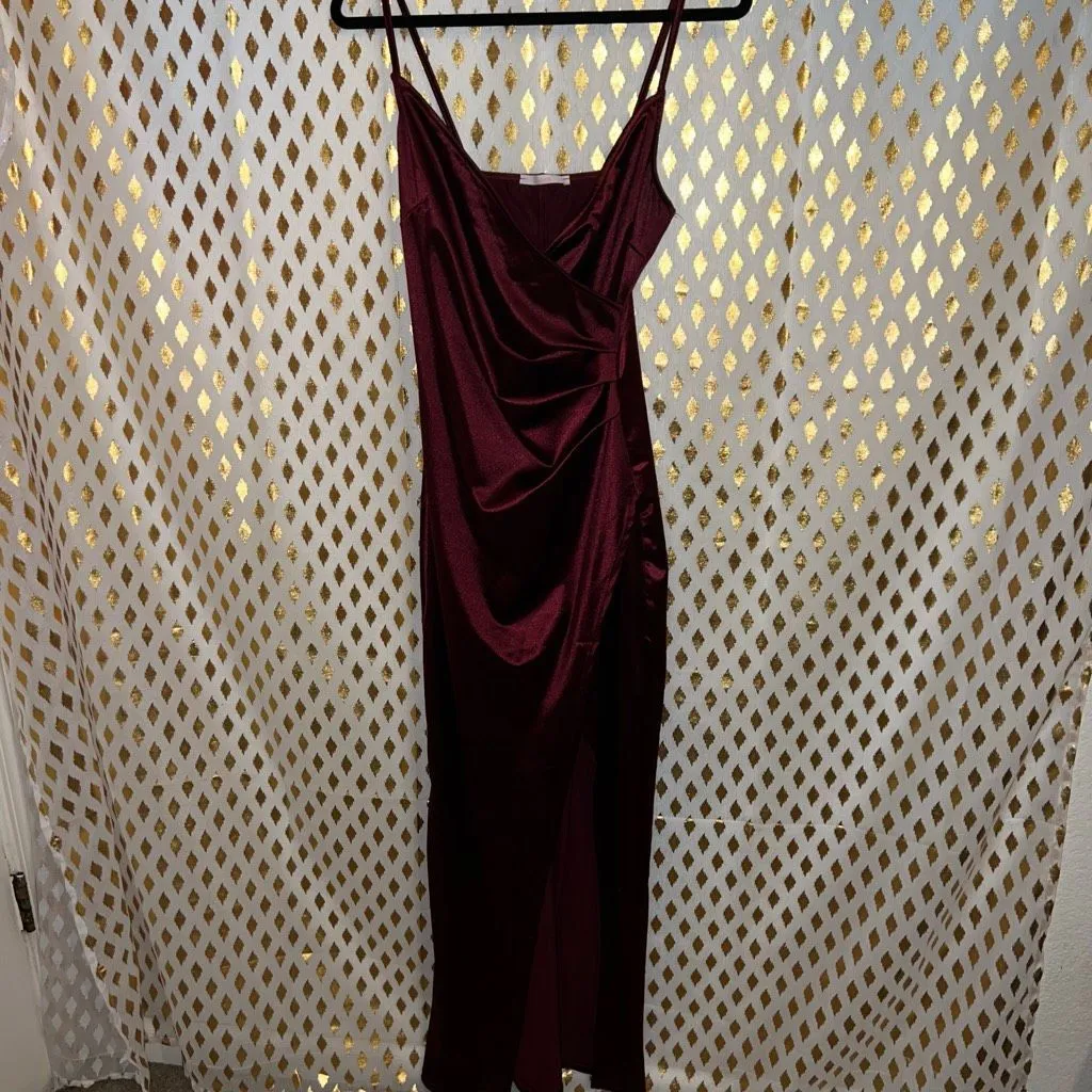 Red satin stretchy wrap dress long dress with slit formal spicy size L - Image 3